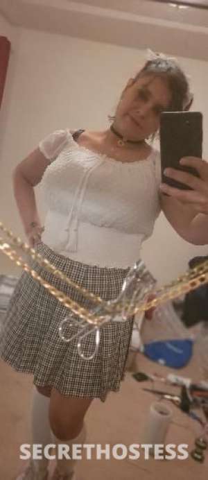 34 year old Irish Escort in Edmonton Captivating Cassie, Native/Irish Bombshell, HHH All Natural 