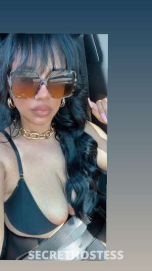 28 year old Escort in Green Bay WI Dream - Your Delicious Playmate with Mesmerizing Curves