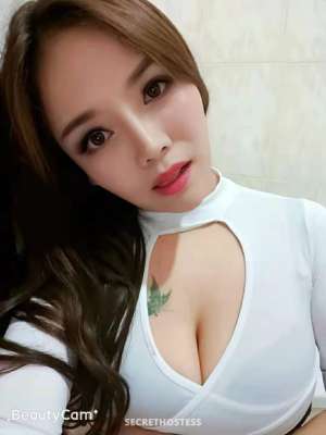 20 year old Asian Escort in Dubai New Sexy Model Julie Indulge in Steamy Fun andUnforgettable 