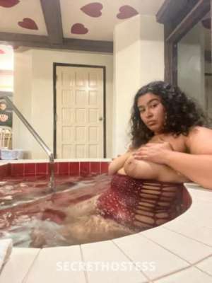 19 year old Escort in Palm Springs CA Explicit Services Not Offered Fun, Cute Teen 