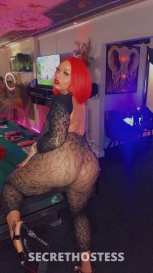 28 year old Escort in Des Moines IA Experience the Sensual Firepit of Throatgoat Squirtqueen 