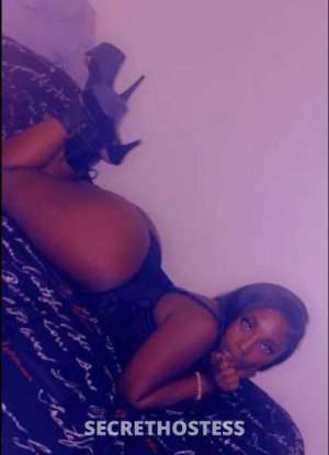 28 year old Escort in Kansas City MO Explore the Deepest Desires I'm Famous, Your Fantasy 