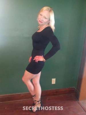 Kelli's Blonde Bombshell Escort Services Flirty and Petite  in Pittsburgh PA