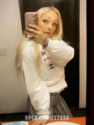 I'm a Naughty and Curvy Blonde Vixen with Long Legs - Meet  in Honolulu HI