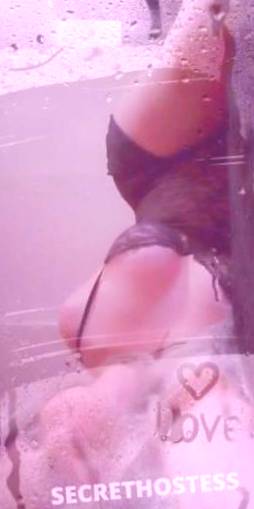 37 year old Escort in Kansas City MO Age 25<br /> Hello, handsome! I'm Karma, a 
