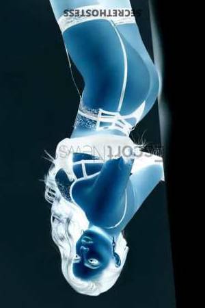 29 year old European Escort in Düsseldorf Experience the Dsseldorf Escort Fantasy with Pua The 