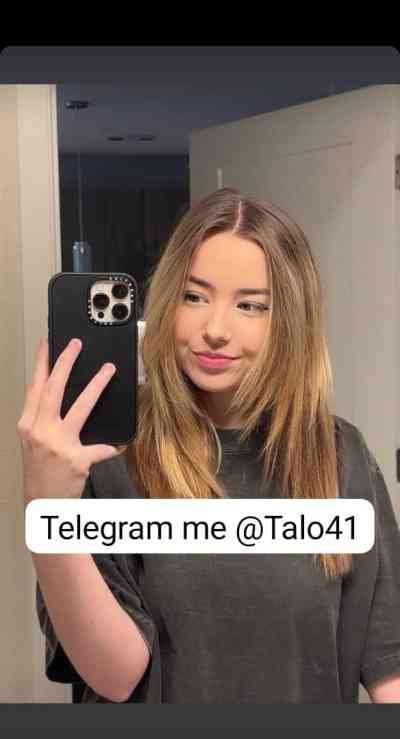 25 year old Escort in Hampshire IRRESISTIBLE YOUTUBER - 24 & OPEN-MINDED