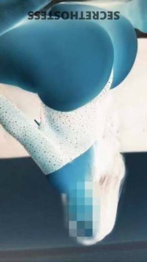 28 year old Escort in Boston MA I'm a super energetic and flirty dream waiting to be 