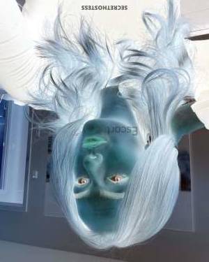 23 year old European Escort in Frankfurt ExperienceUnforgettable Bliss with Sexy Lara, Your 