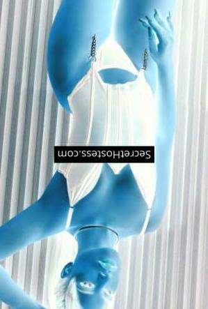 21 year old Latin Escort in Dubai Naomi, Agency