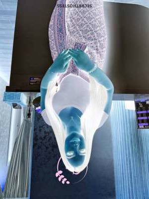 Honey, masseuse in Al Sohar