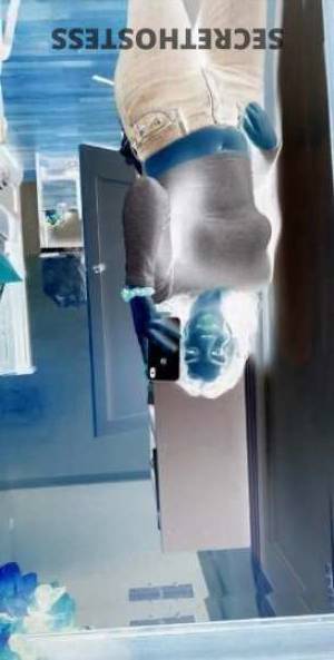 26Yrs Old Escort Madison WI Image - 1