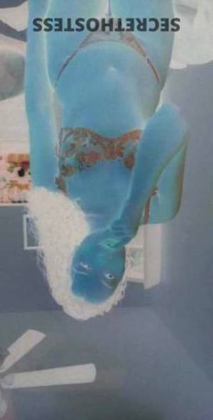 26Yrs Old Escort Madison WI Image - 4