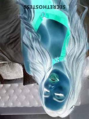 26 year old American Escort in Nuremberg Striking American Escort Allison in Nuremberg Meets Your 