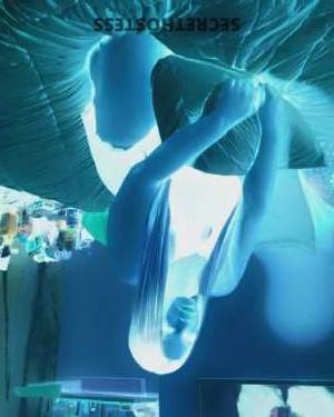 26 year old Latino Escort in Brooklyn NY Experience Unforgettable Pleasure Sessions with a Latina 