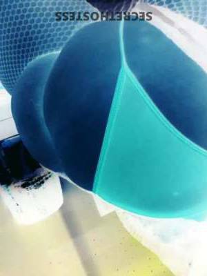 Nicole 48Yrs Old Escort Long Island NY Image - 4