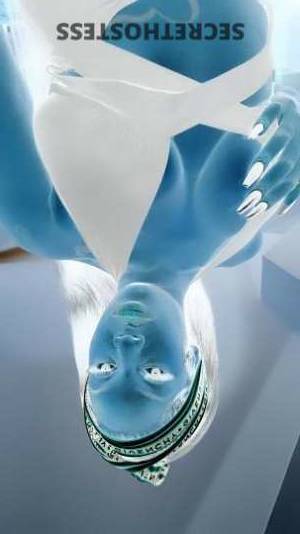 23 year old Escort in Minneapolis MN The Ultimate Throat Goat Sweet and Sexy Chocolate Babe 4u