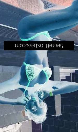 20 year old Escort in Eight Mile Plains Brisbane Delicious Busty Escort Selina to tease and please