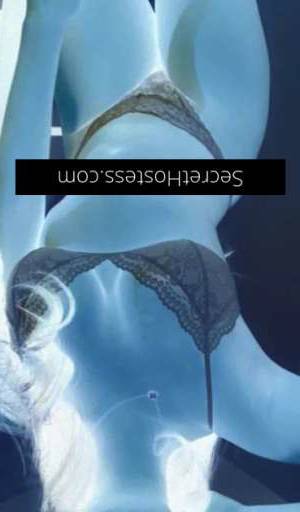 22 year old Japanese Escort in Windsor Brisbane Japanese Mixed Goddess - Petite Size 7, E-Cup Boobs, Sultry 