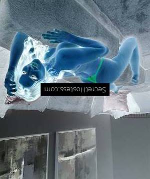 26 year old Escort in Gladstone The Ultimate Sexual Experience Indulge in a Mind-Blowing 