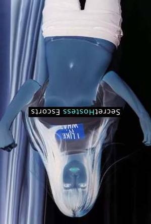 18 year old Japanese Escort in London Elite Oriental Escort Anzu in London Unforgettable Passion 