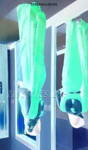 23 year old Indian Escort in Dubai Stunning Hottie Komal @ Dxb ViP Service, escort