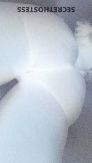 22 year old Indian Escort in Buffalo NY Indulge in Unforgettable Pleasure with India, Your Stunning 