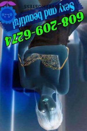 23Yrs Old Escort 157CM Tall Madison WI Image - 2