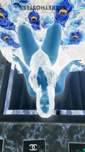 25 year old Hispanic Escort in Detroit MI Contact me for incall and outcall services - I'm 