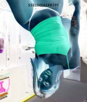 26 year old Escort in St. Louis MO Available for Hook-Up and Juicy Pussy Fun