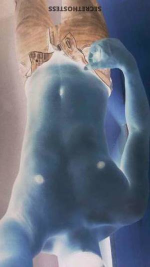 28 year old Indian Escort in Lucknow Prince Kumar - Your Ultimate Male Escort and Fling 