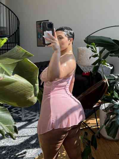 30 year old Escort in Miami FL The Ultimate Escort Adventure Awaits