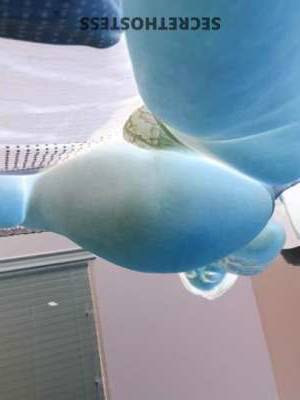 21 year old Escort in Houston TX extreme heat with 2 girls special from Honduras