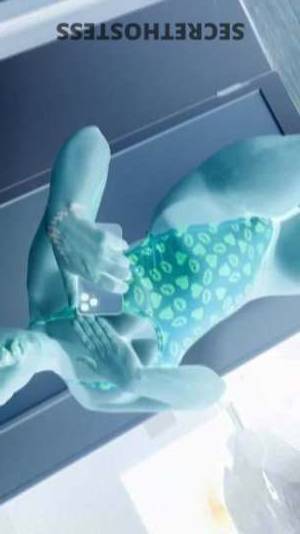 23 year old Escort in Oshawa Experience Unforgettable Bliss with Lovely Party Girl - Your