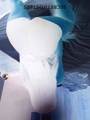 24 year old Latino Escort in Miami FL Curvy Latin hottie visiting your city! Give me a shout for 