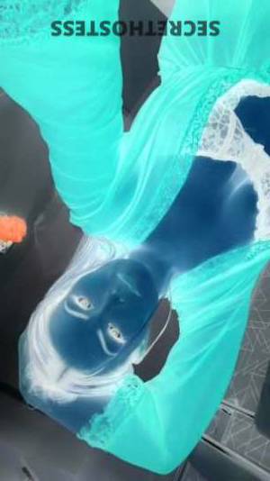 29 year old Escort in Bismarck ND Allow me to introduce myself, Daniella Love Your One-Stop 