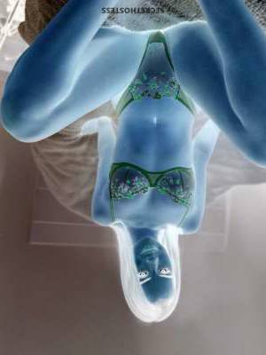 27 year old Caucasian Escort in Brockton MA Looking for Fun? I'm Doris, and I'm Available for 