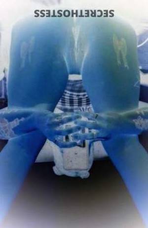 38 year old Escort in Merced CA MILF of your dreams is ready to please - I'm the one 