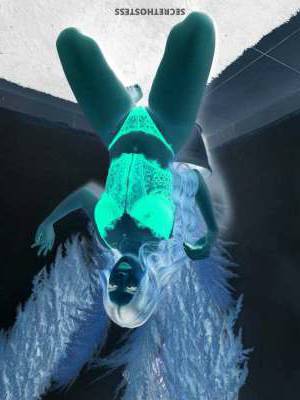 25 year old Escort in Houston TX Attractive and Available Meet Sexy Luna, a Curvy Babe Next 