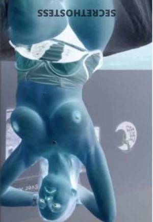 33 year old Escort in Sacramento CA Experience Hot Threesomes with Sexy Lexy (TS) and Luscious 