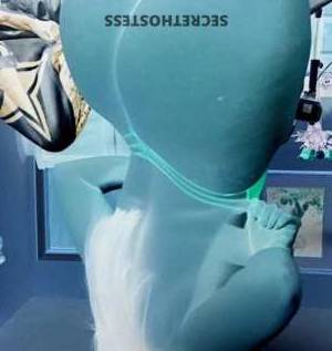 34 year old Escort in Bakersfield CA Horny 34 Year Old Nymphomaniac Babe Offering Incall, Outcall