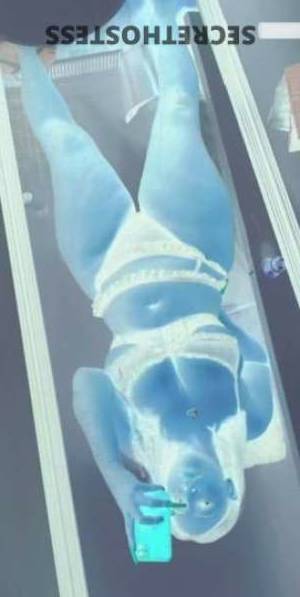 20 year old Escort in Sioux Falls SD Two Naughty Black Babes for Your Night Petite, Fetish-