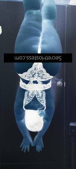 20 year old Escort in Unwind and Enjoy RelaxationLet Memelt Away Your Stress and 