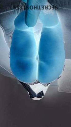 27 year old Latino Escort in Miami FL Kamila's Massage and Happy Ending Elegant, Beautiful 