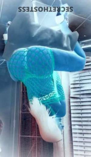 24 year old Escort in Las Vegas NV Lacey Unforgettable Head Doctor, Sweetheart, and Dressing-