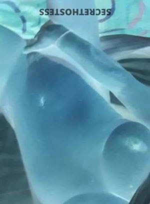 24 year old Escort in Toledo OH Unleash Your Wildest Fantasies with a Curvaceous Beauty - 