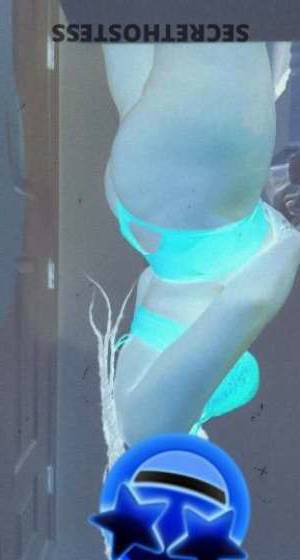 25 year old Escort in Racine WI Milk Chocolate The Naughtiest Sweet Tooth Alluring Companion