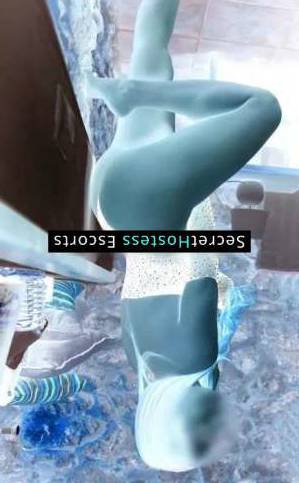 26 year old Colombian Escort in Palma Elevating Companionship A Vibrant Colombian Unveils 