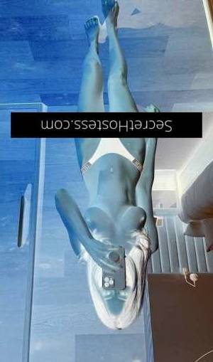 Unforgettable GF Experience with a Mesmerizing Young Beauty in Broome