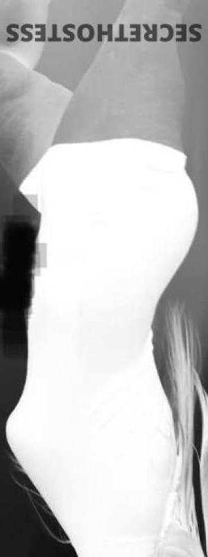 44 year old Escort in Atlanta GA Get Your Engines Started with Amanda - An Unforgettable 